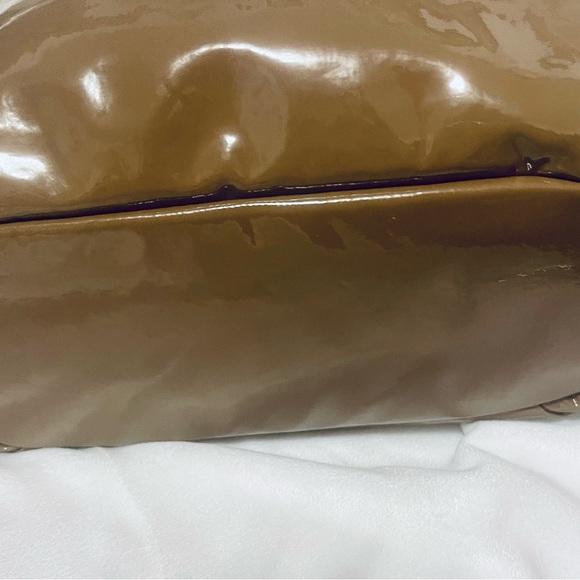 Agnes B enamel leather shoulder bag - Picture 5 of 13